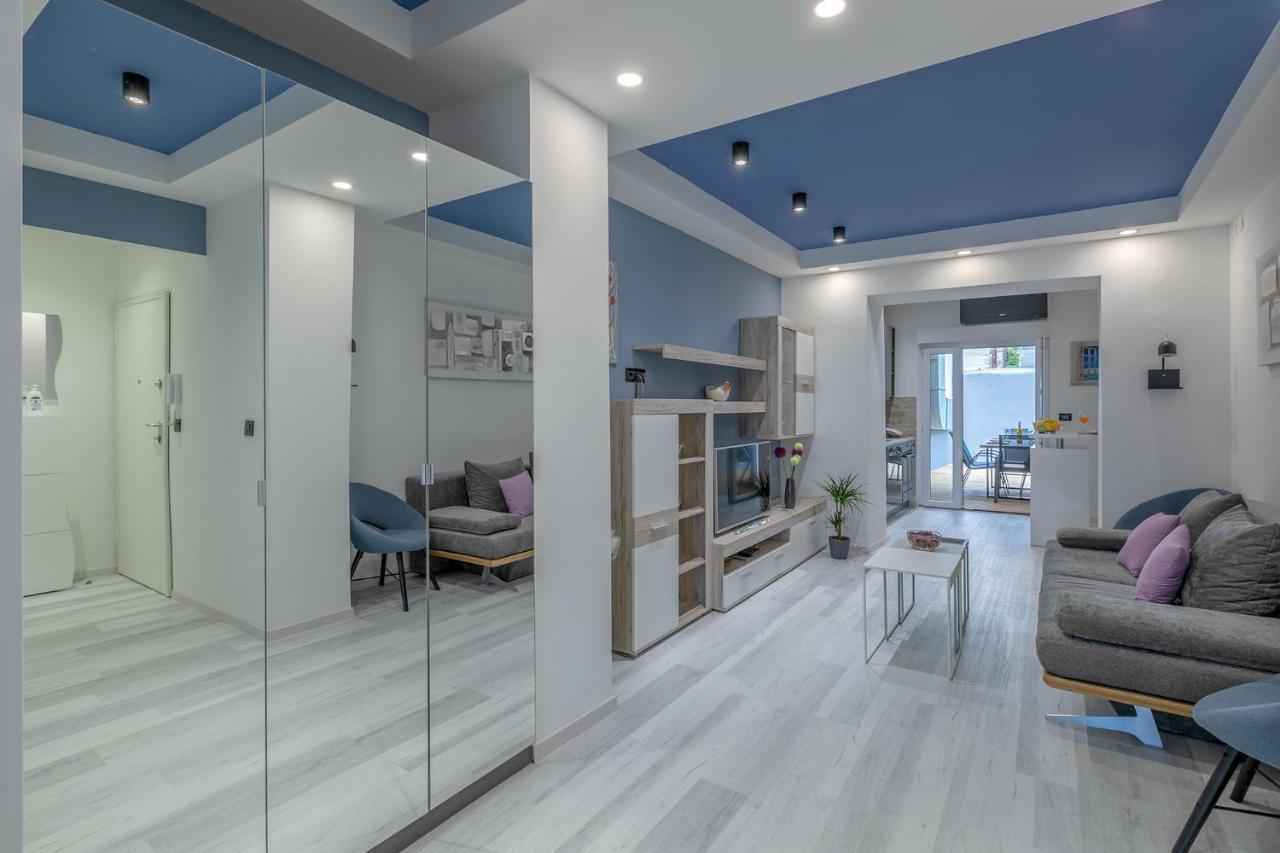 Arena Blue Dream - Modern Apartment With Terrace 普拉 外观 照片